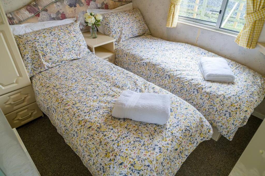 Wind In The Willows: Sleeps 4, Kitchen, Bathroom, Lounge, Wifi Napton on The Hill Esterno foto